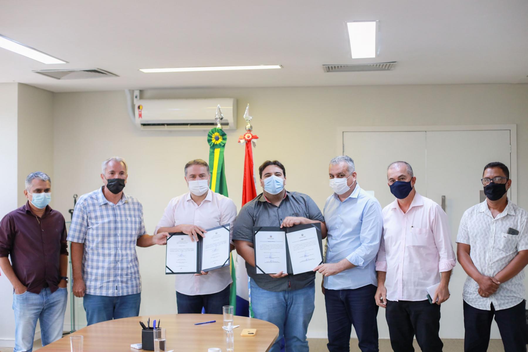  Governador de Alagoas assina ordem de serviço para construção de Creche CRIA e CISP em Inhapi
